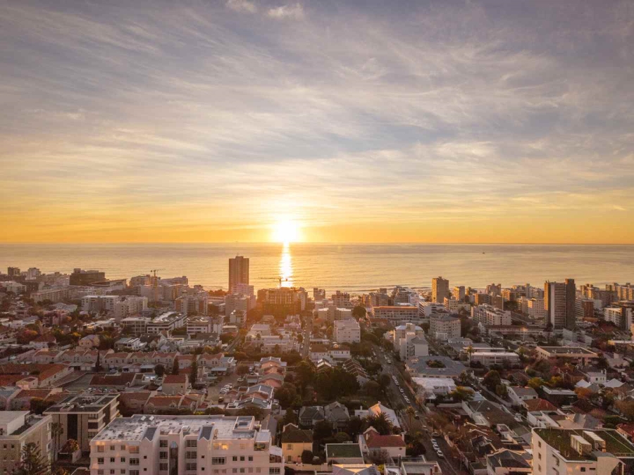 3 Bedroom Property for Sale in Sea Point Western Cape
